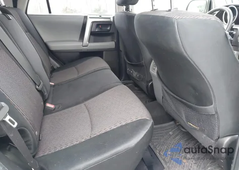 2013 Toyota 4Runner Sr5 z USA, uszkodzony, nr VIN JTEBU5JR0D5141131